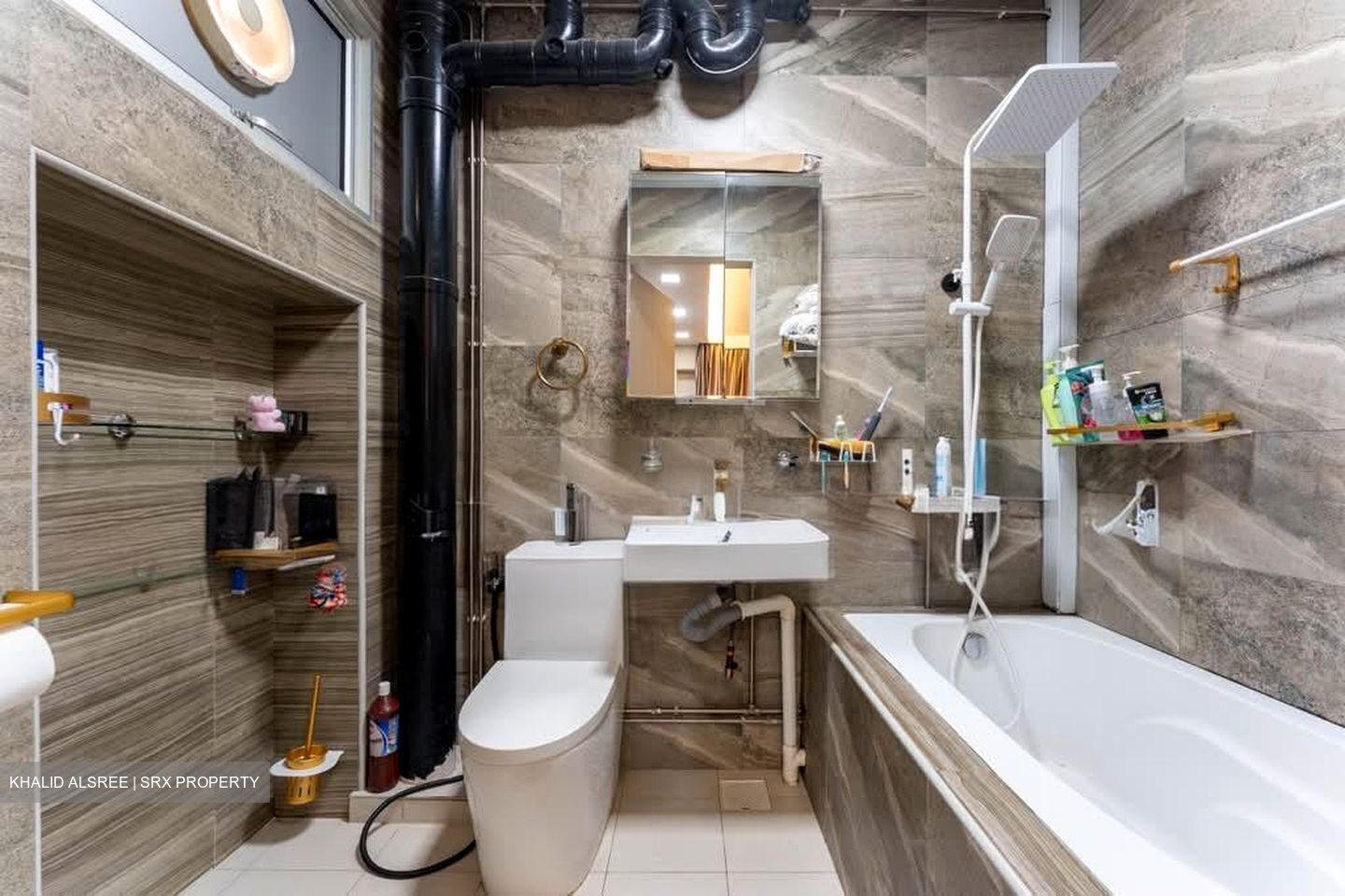 Blk 230J Tampines Street 21 (Tampines), HDB Executive #590632421